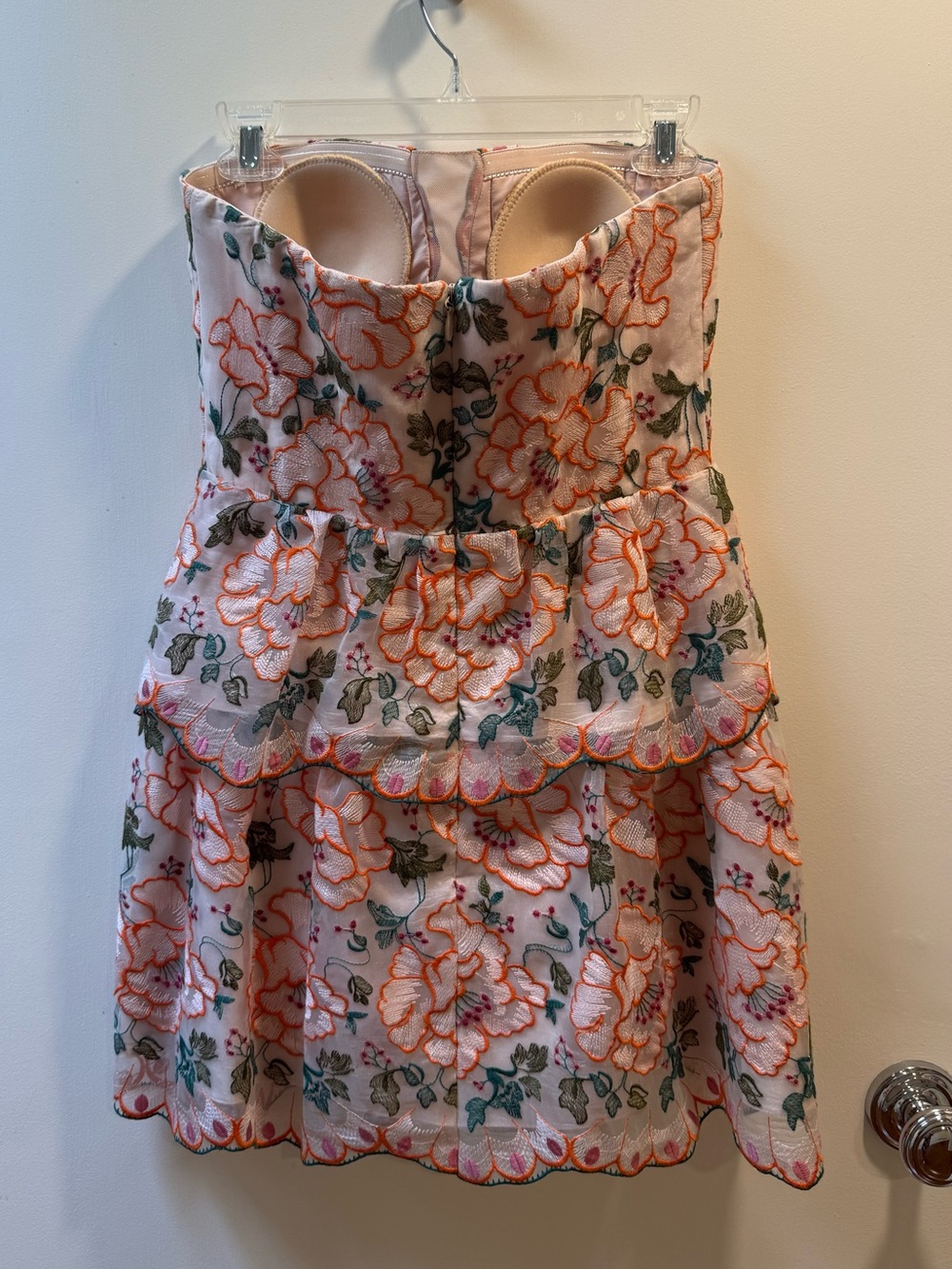 BCBG MaxAzria Women’s Floral Strapless Mini Dress - Picture 9 of 12